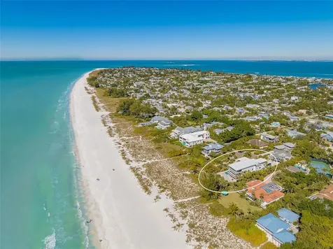 104 Sunset Lane Holmes Beach FL 34217