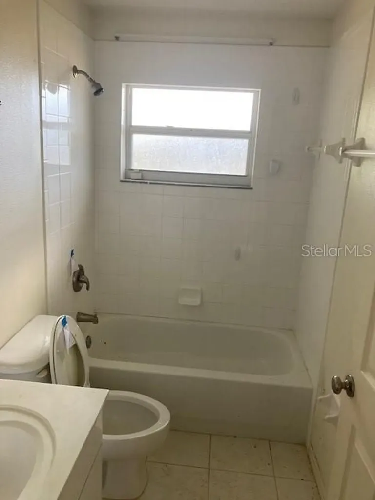 2446 Altoona Avenue North Port FL 34286