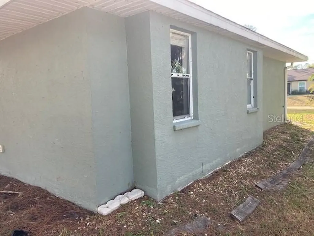 2446 Altoona Avenue North Port FL 34286