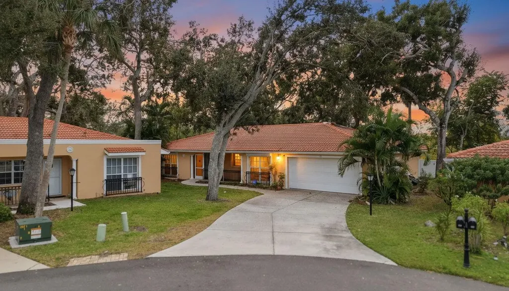 131 49th Court E Palmetto FL 34221