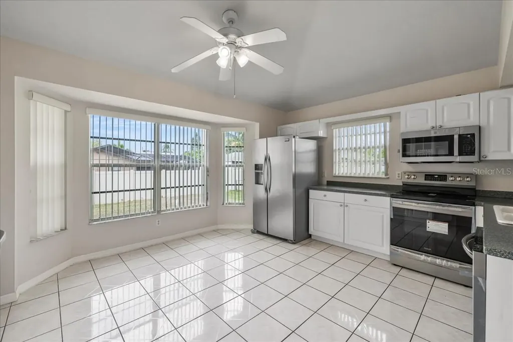 1324 SW 8th Court Cape Coral FL 33991