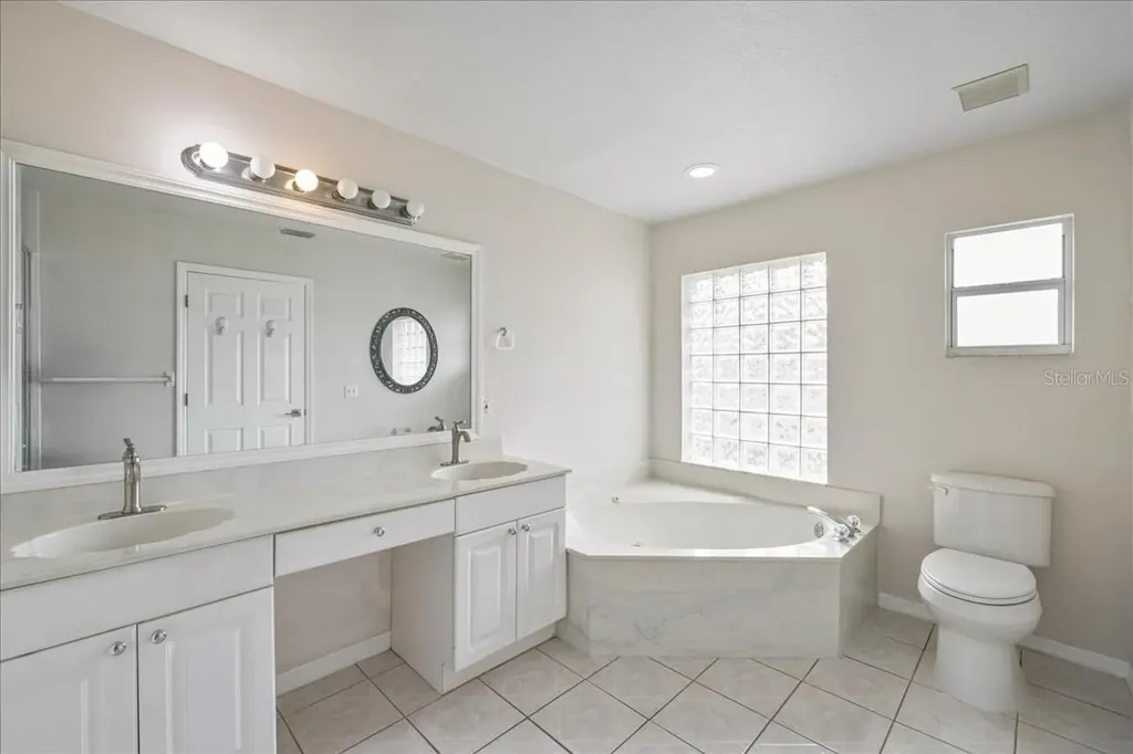 1324 SW 8th Court Cape Coral FL 33991