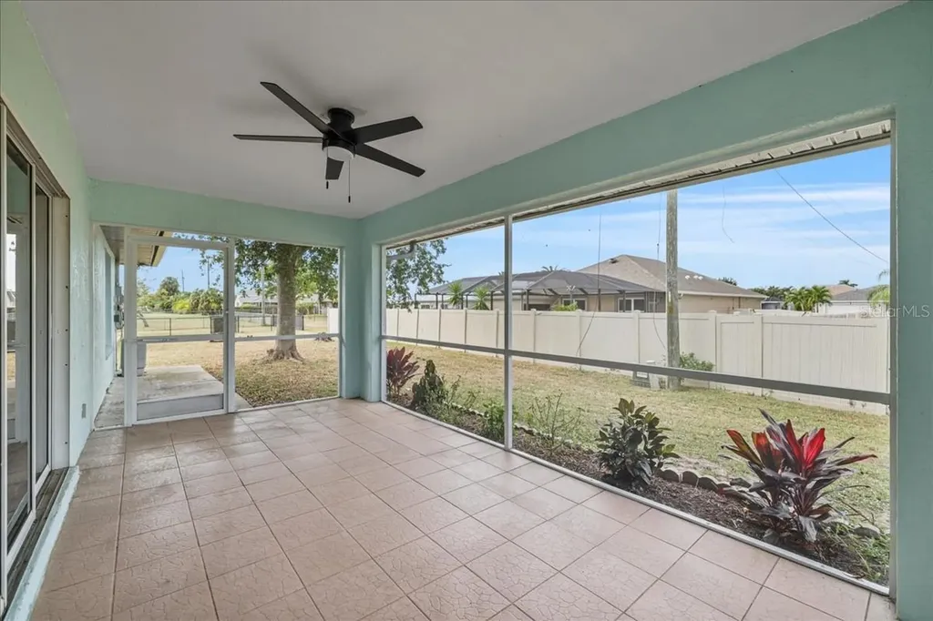 1324 SW 8th Court Cape Coral FL 33991