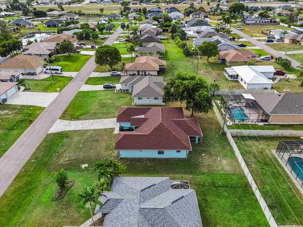 1324 SW 8th Court Cape Coral FL 33991