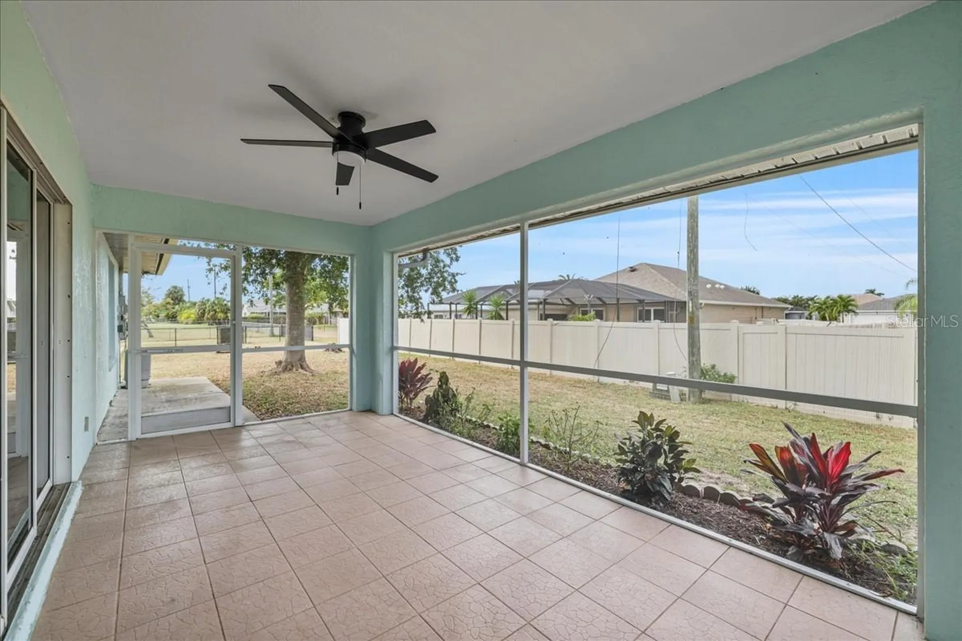 1324 SW 8th Court Cape Coral FL 33991
