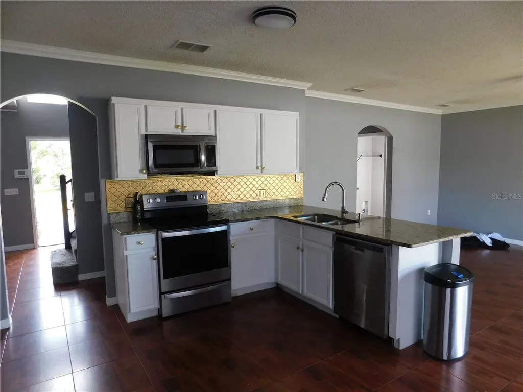 609 Linnet Court Kissimmee FL 34759