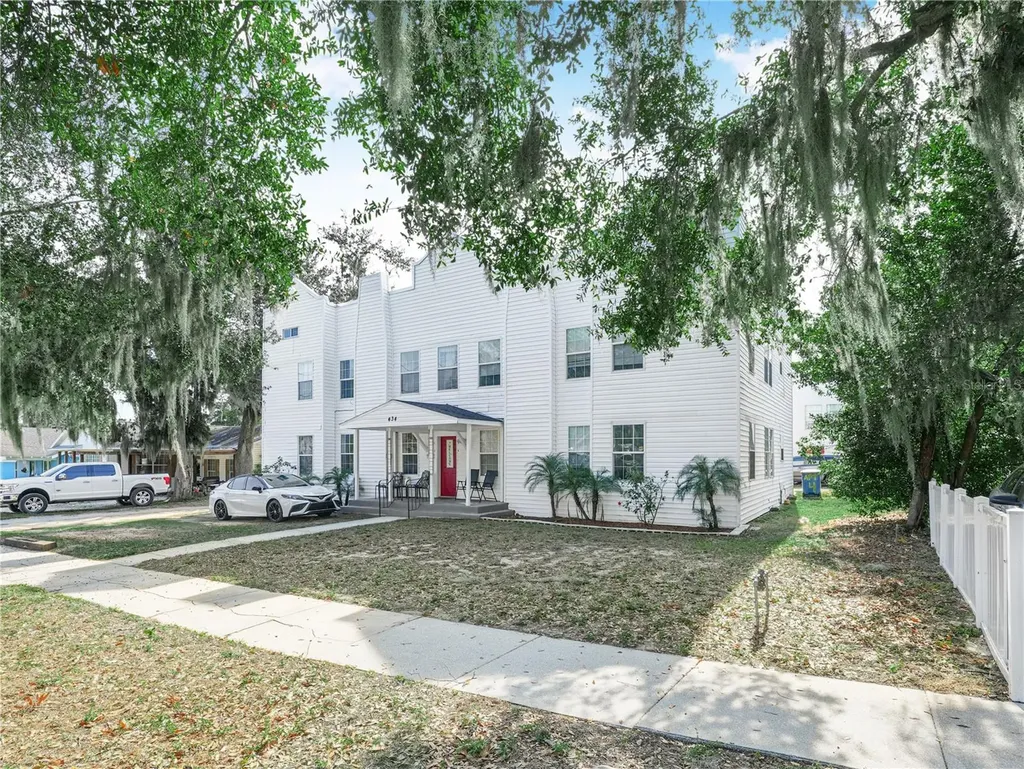 434 E Tillman Avenue Lake Wales FL 33853