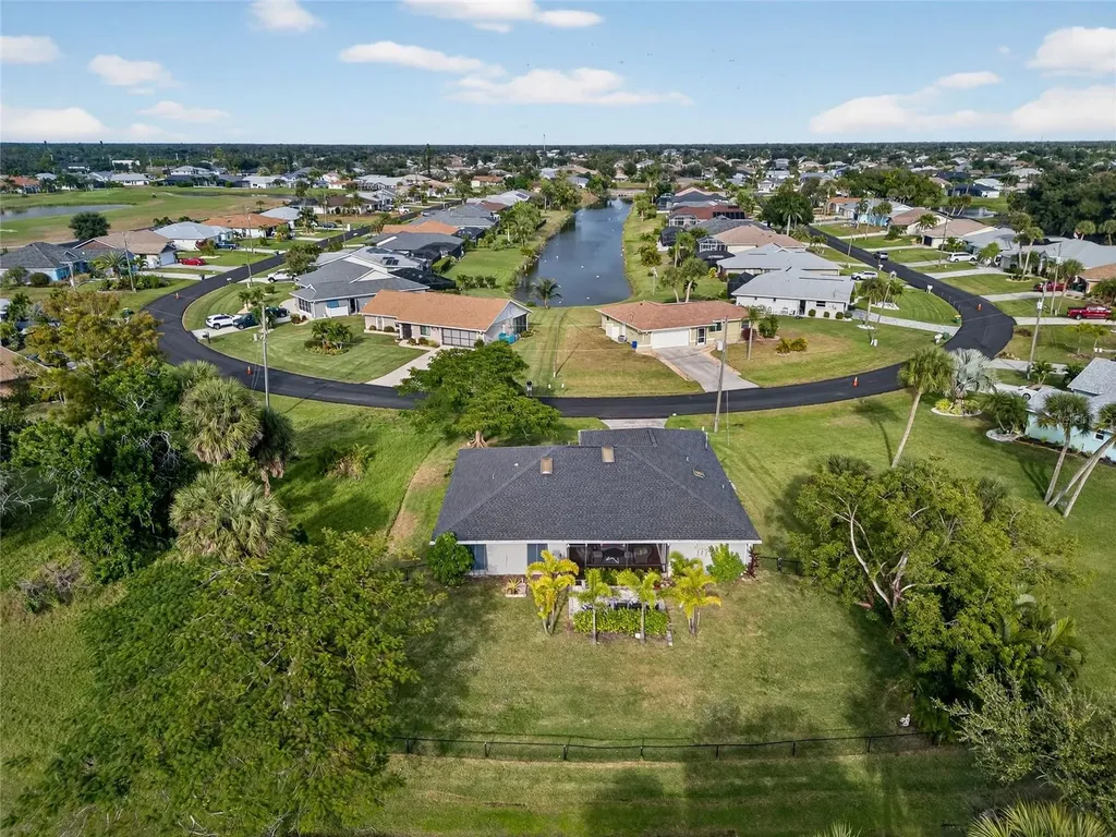 36 Bunker Lane Rotonda West FL 33947
