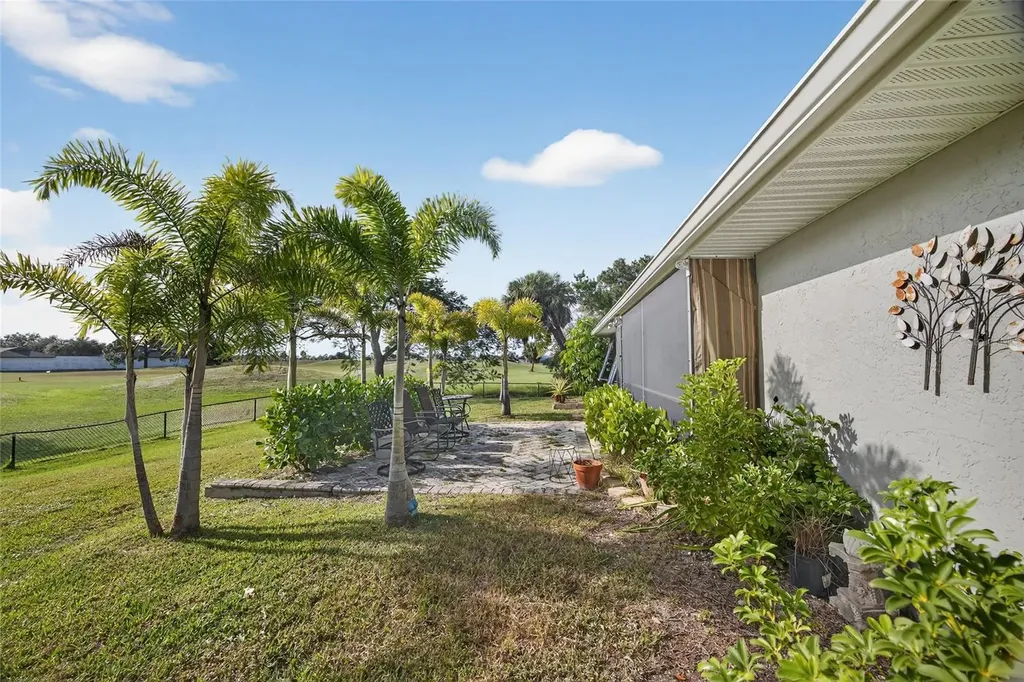 36 Bunker Lane Rotonda West FL 33947
