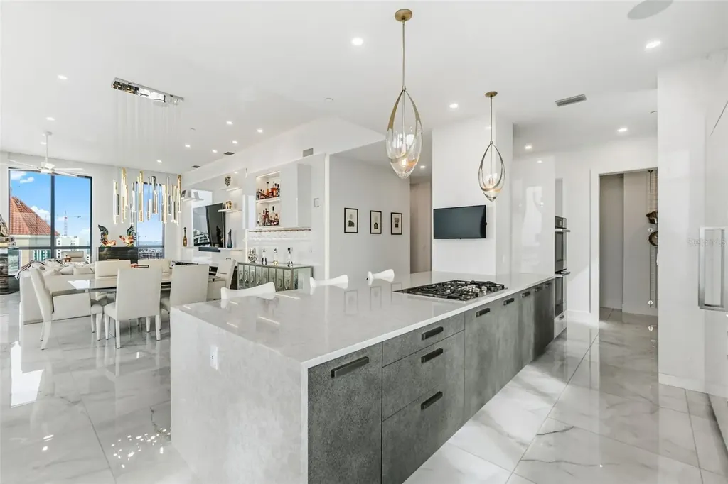33 S Palm Avenue Sarasota FL 34236