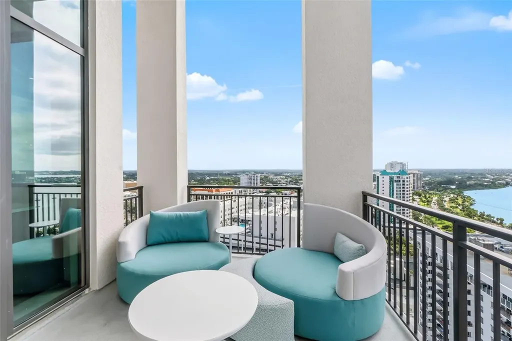 33 S Palm Avenue Sarasota FL 34236