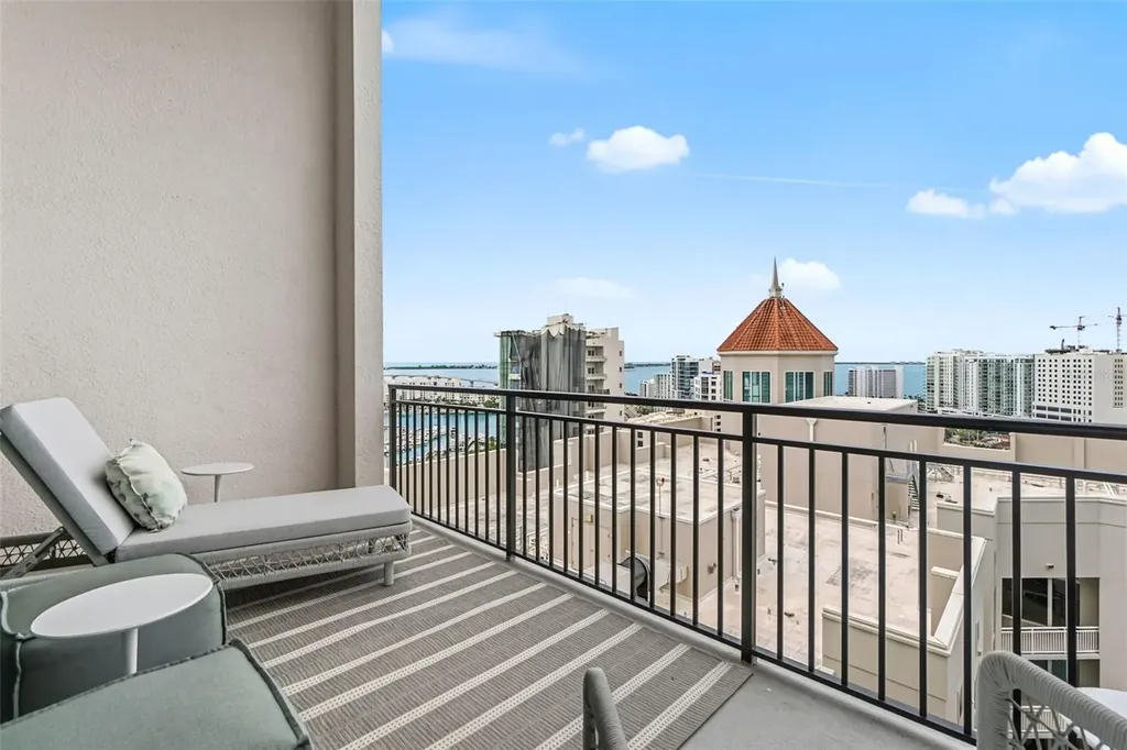 33 S Palm Avenue Sarasota FL 34236