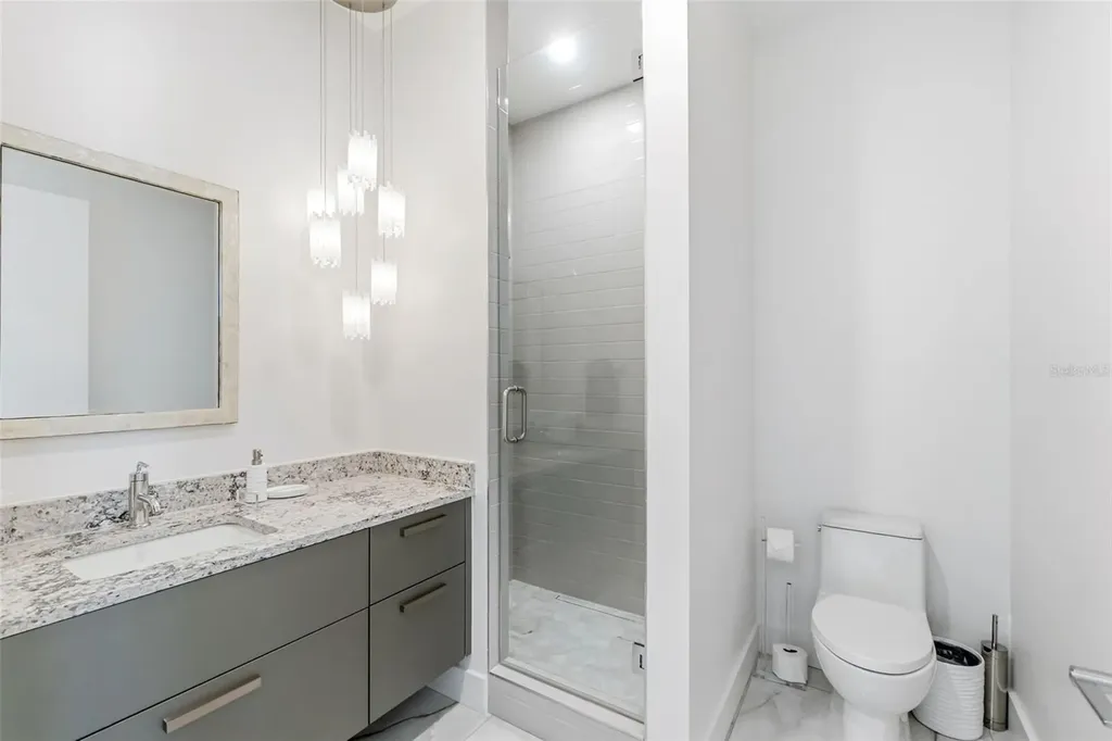 33 S Palm Avenue Sarasota FL 34236