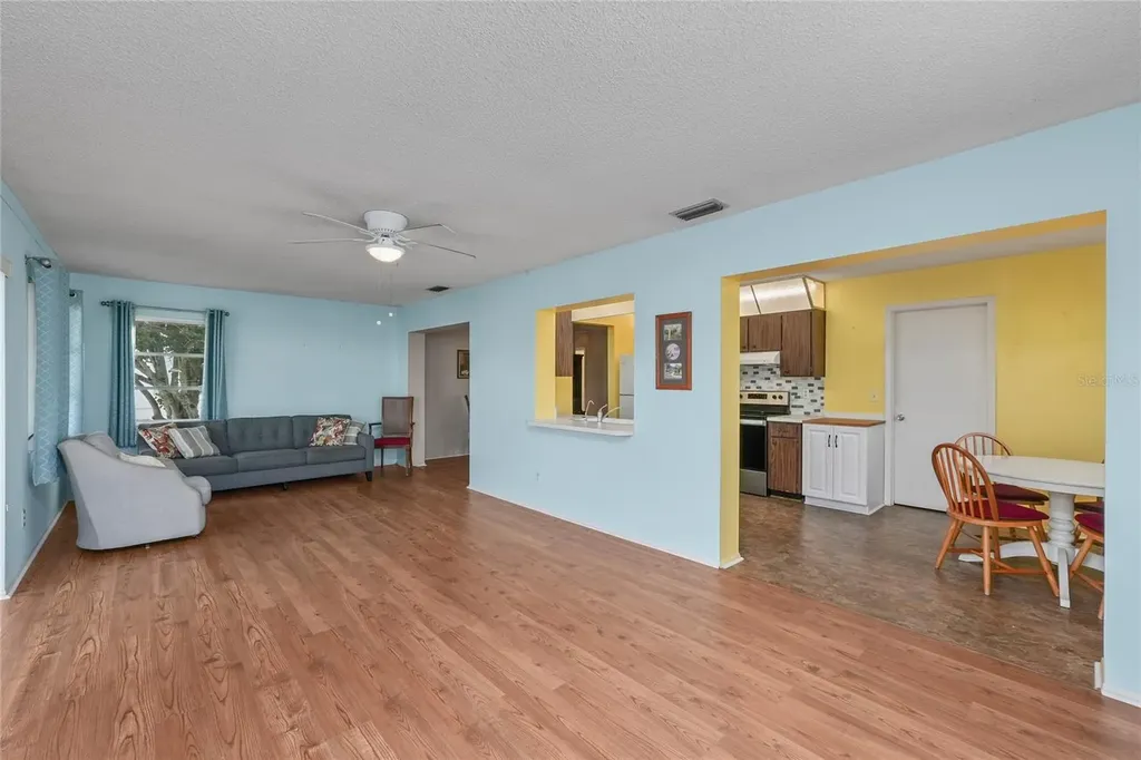 9315 42nd Way N Pinellas Park FL 33782