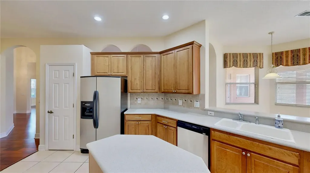 586 Huntington Pines Drive Ocoee FL 34761