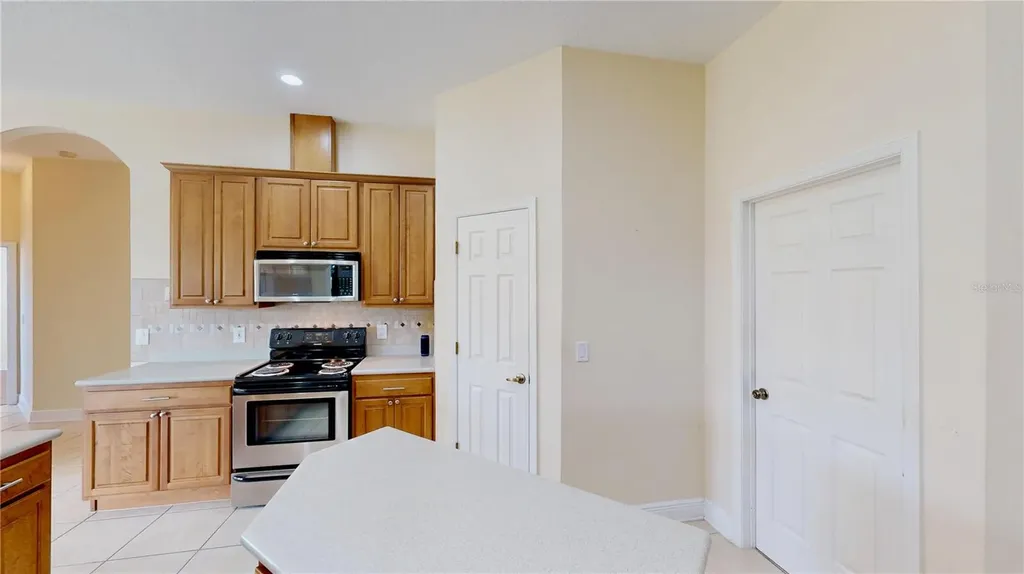 586 Huntington Pines Drive Ocoee FL 34761