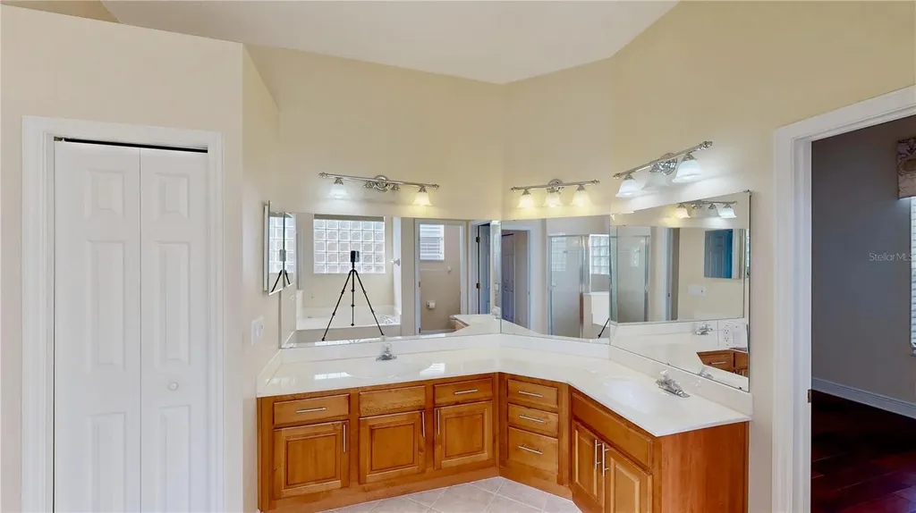586 Huntington Pines Drive Ocoee FL 34761
