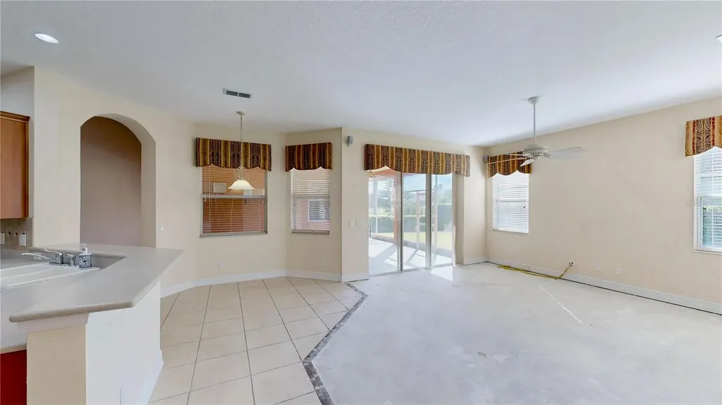 586 Huntington Pines Drive Ocoee FL 34761