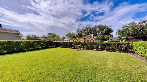 586 Huntington Pines Drive Ocoee FL 34761