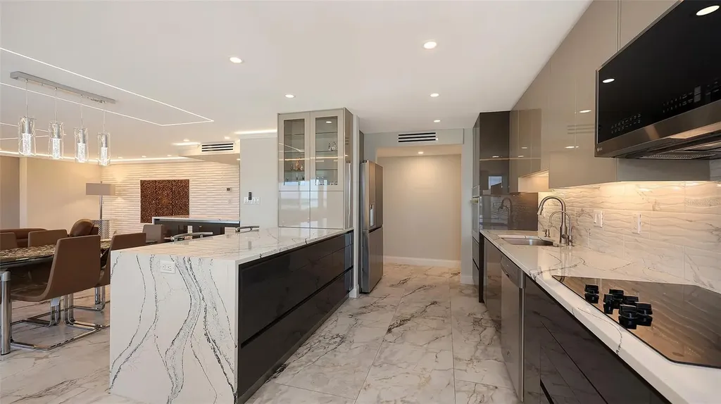 1750 Benjamin Franklin Drive Sarasota FL 34236
