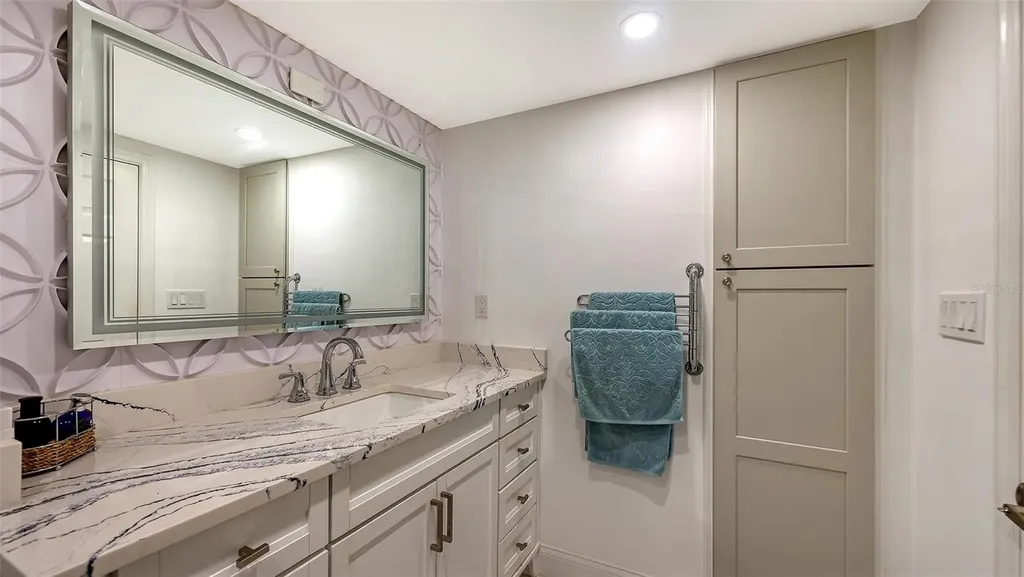 1750 Benjamin Franklin Drive Sarasota FL 34236