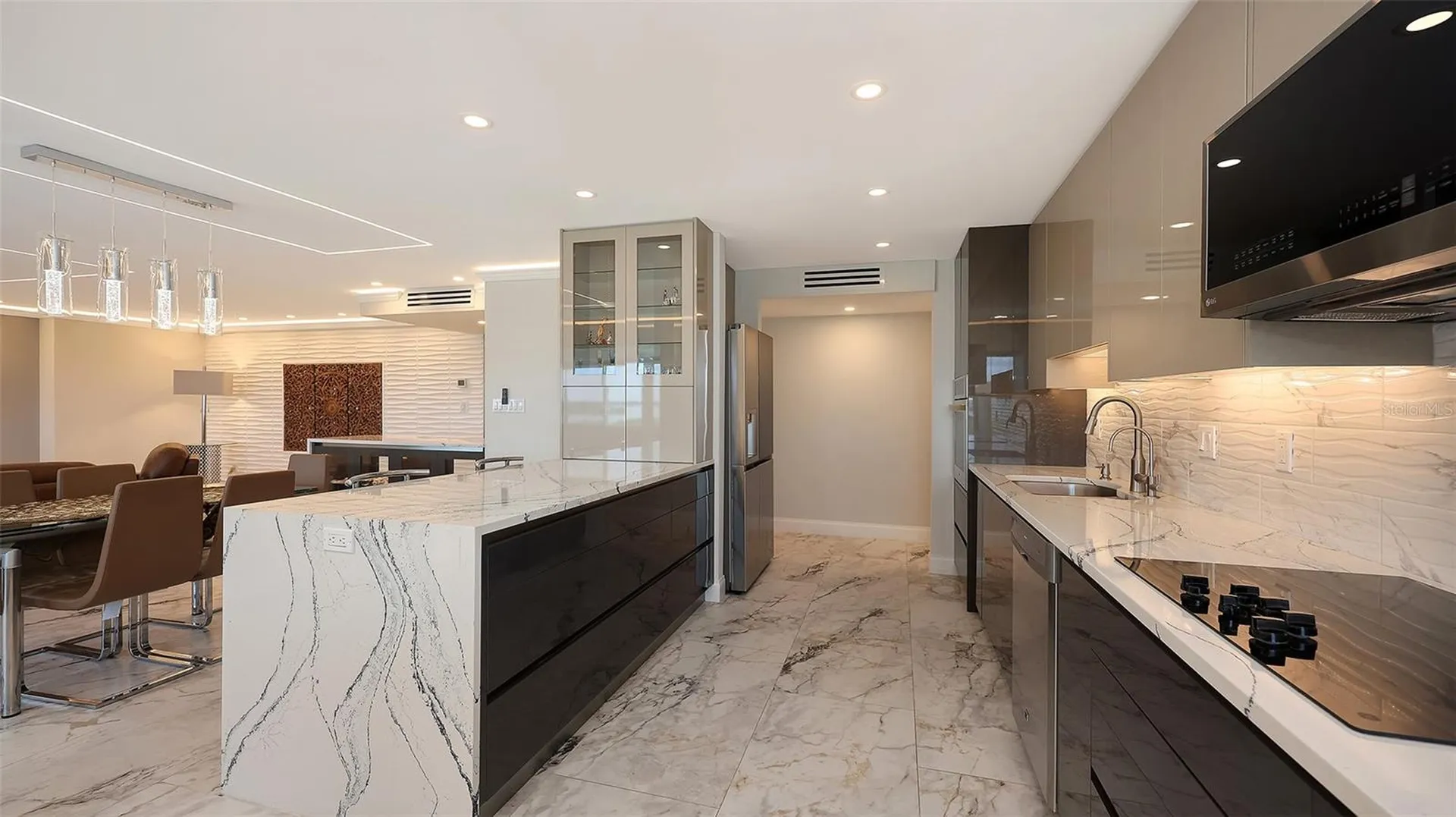 1750 Benjamin Franklin Drive Sarasota FL 34236