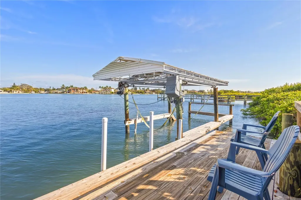 211 Louella Lane Nokomis FL 34275