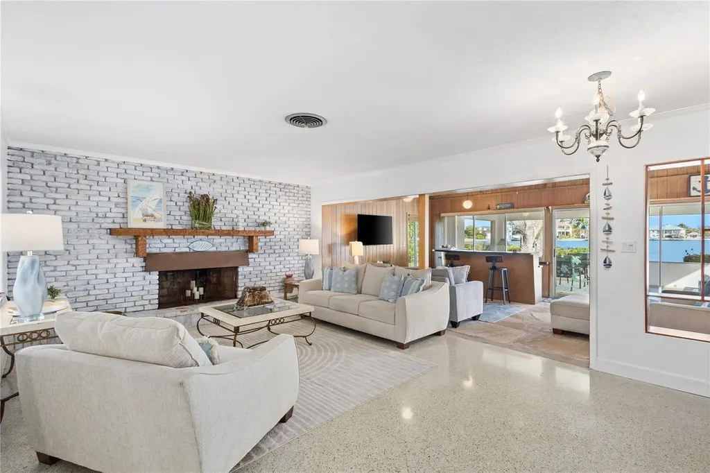 211 Louella Lane Nokomis FL 34275