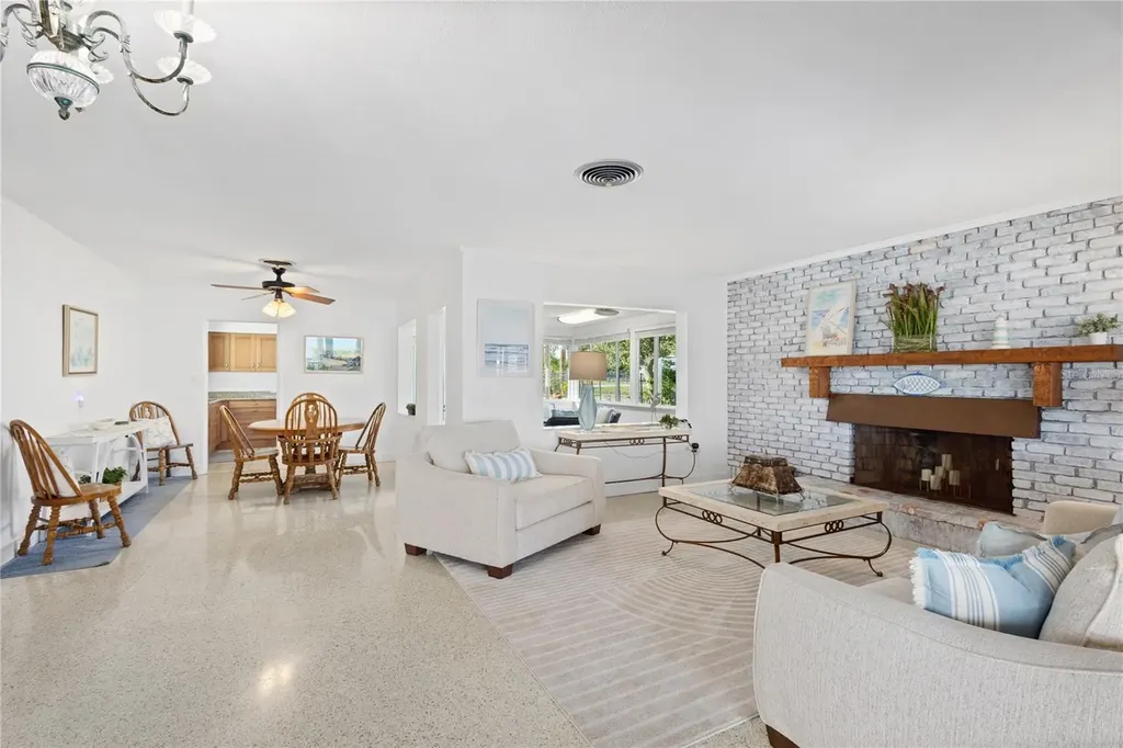 211 Louella Lane Nokomis FL 34275