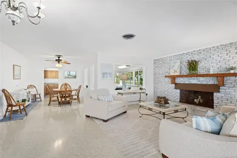 211 Louella Lane Nokomis FL 34275