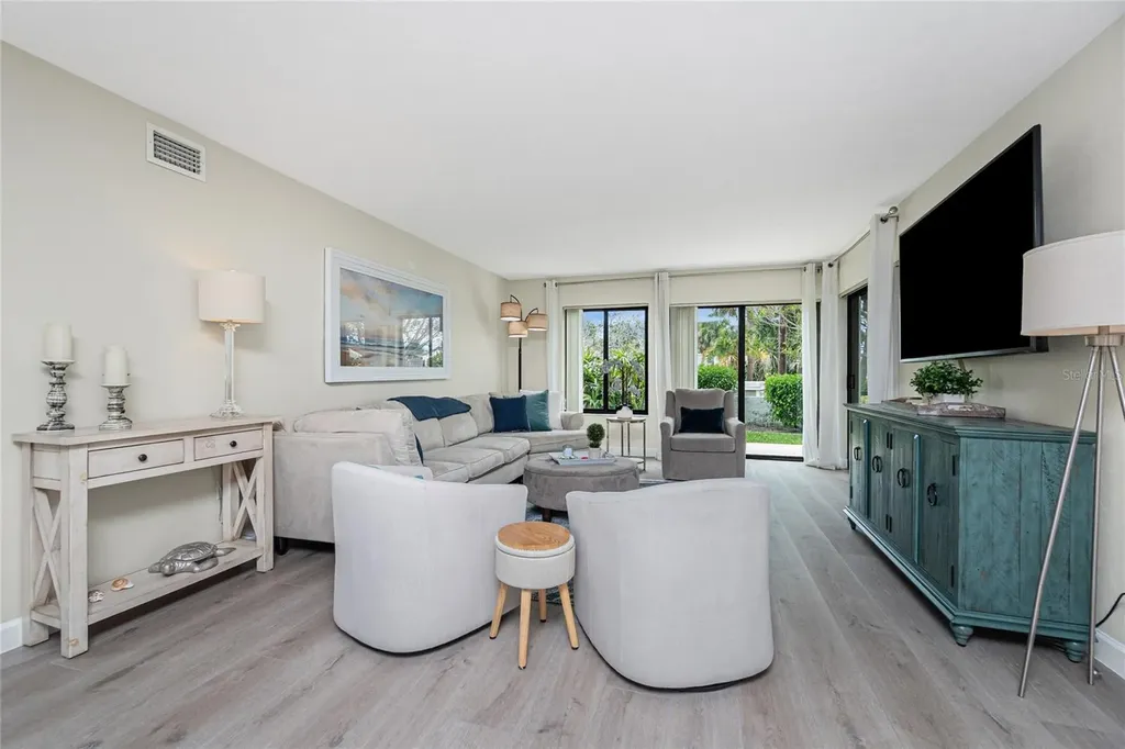 2955 N Beach Road Englewood FL 34223