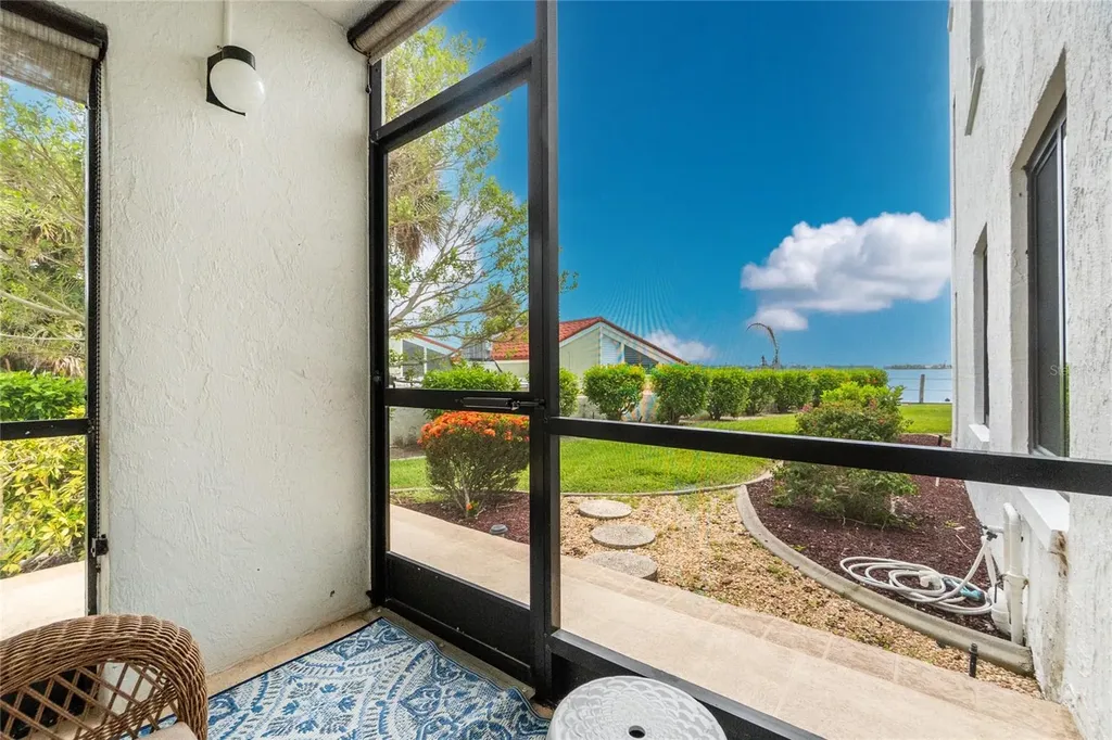 2955 N Beach Road Englewood FL 34223