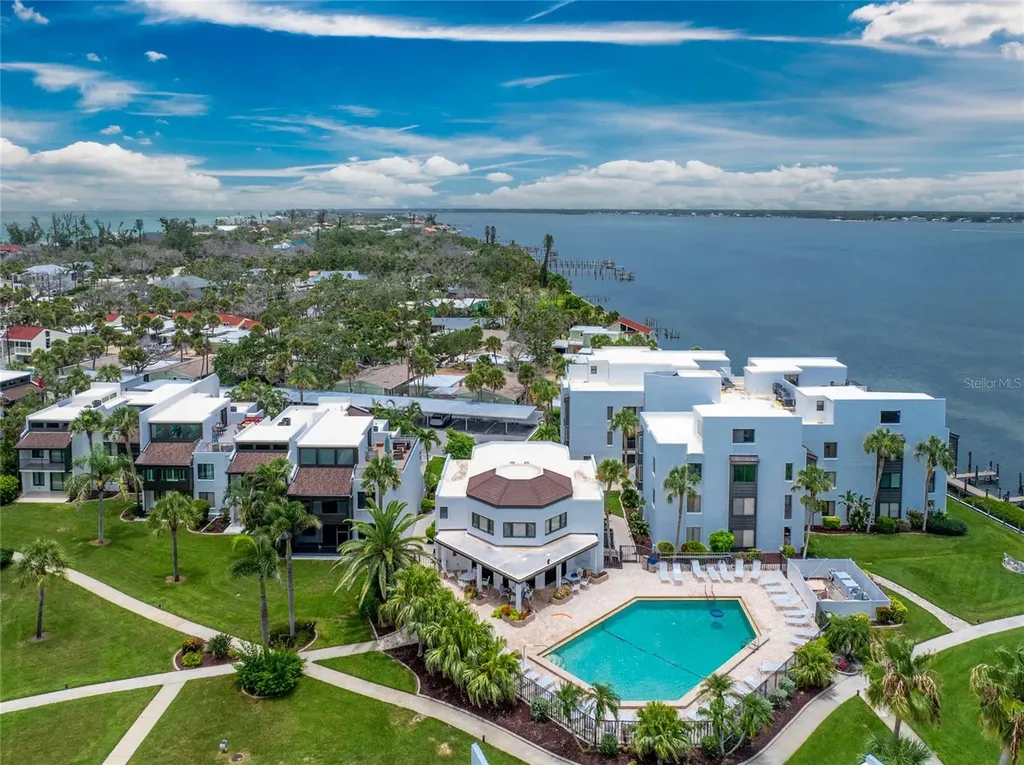 2955 N Beach Road Englewood FL 34223