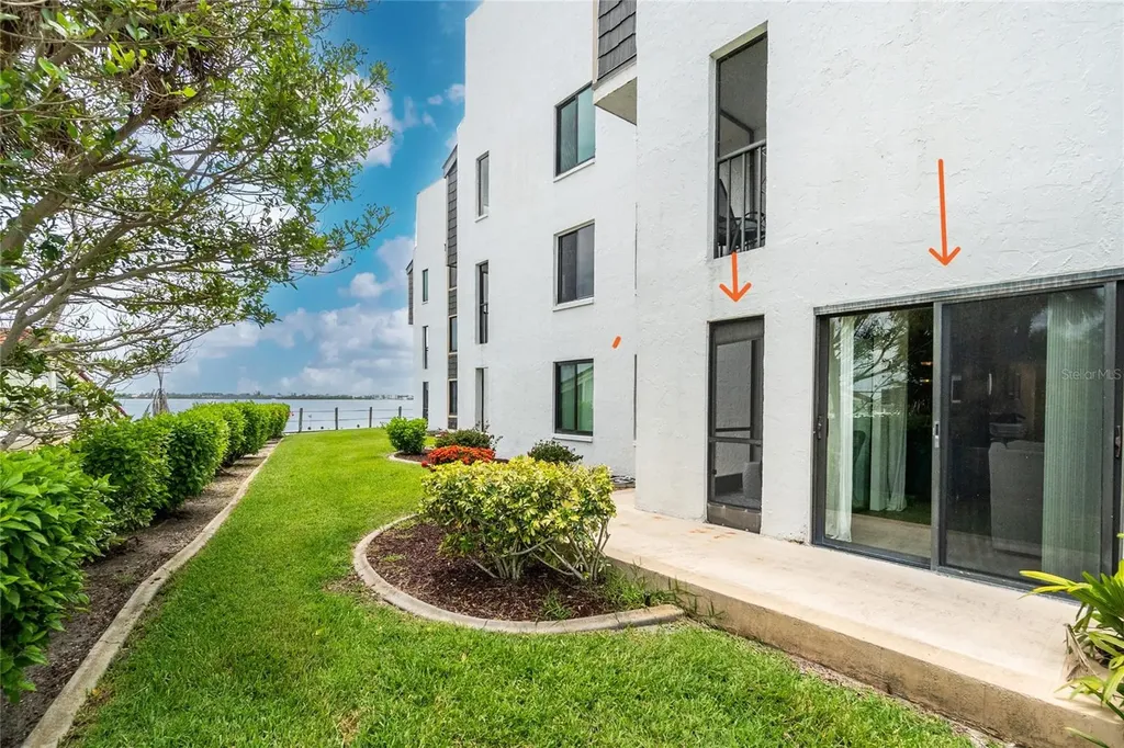 2955 N Beach Road Englewood FL 34223