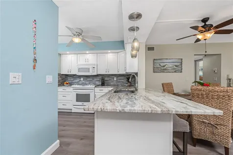2955 N Beach Road Englewood FL 34223
