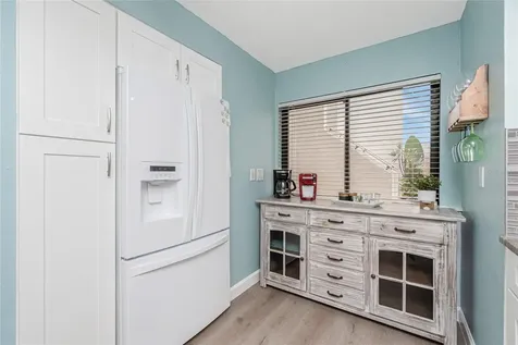 2955 N Beach Road Englewood FL 34223