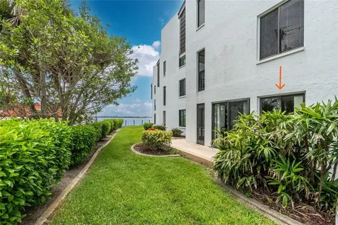 2955 N Beach Road Englewood FL 34223