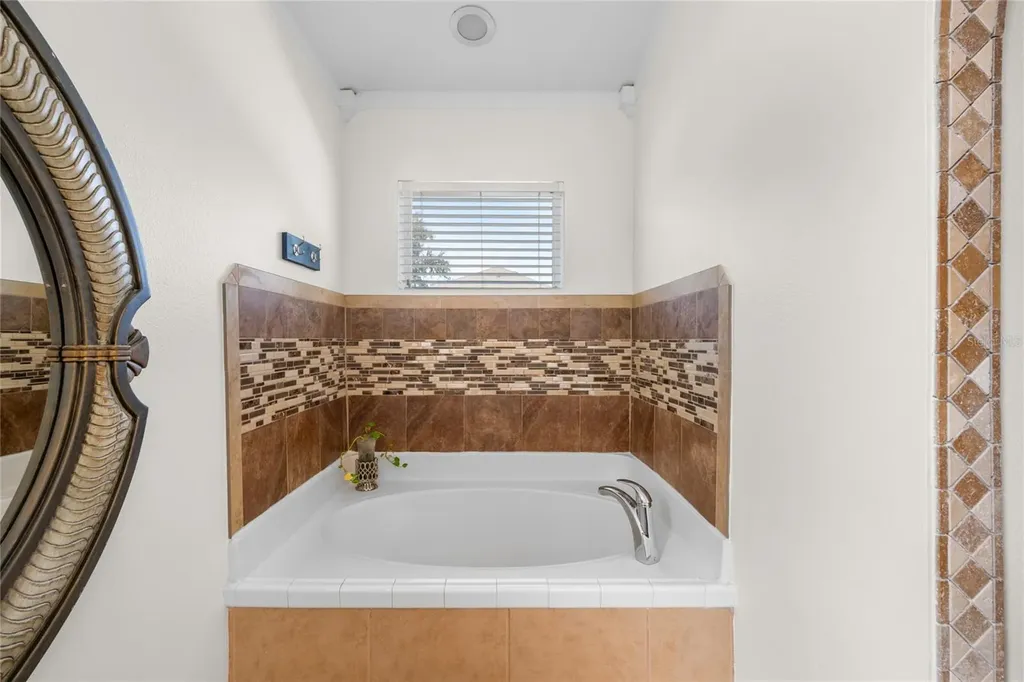 31834 Parkdale Leesburg FL 34748