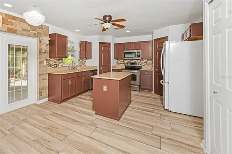 31834 Parkdale Leesburg FL 34748