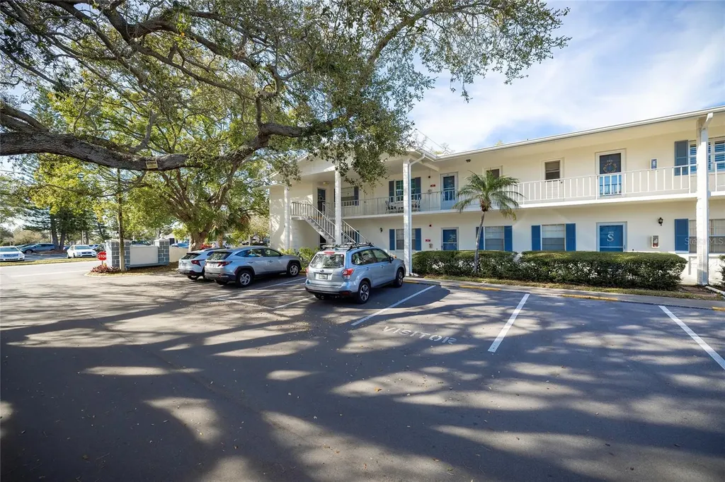 500 Glennes Lane Dunedin FL 34698