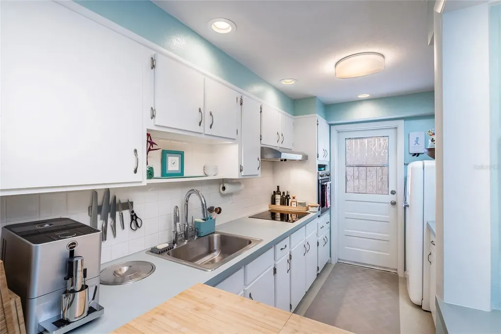 500 Glennes Lane Dunedin FL 34698