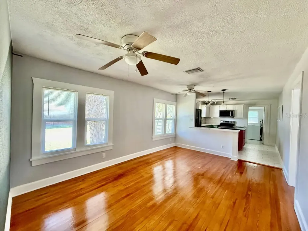 2120 46th Avenue N St Petersburg FL 33714