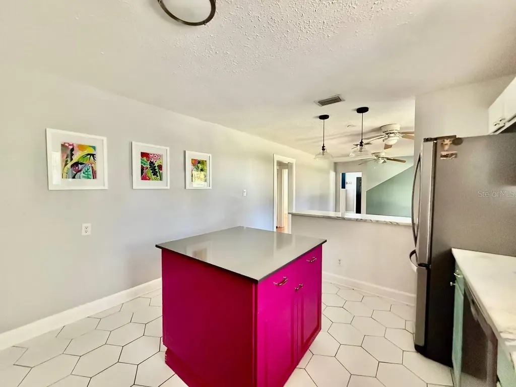 2120 46th Avenue N St Petersburg FL 33714