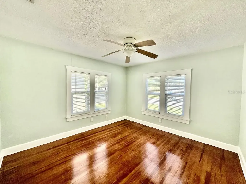 2120 46th Avenue N St Petersburg FL 33714