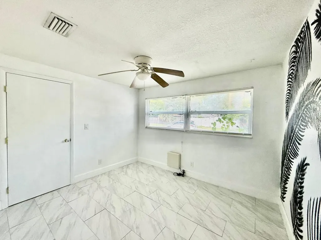 2120 46th Avenue N St Petersburg FL 33714