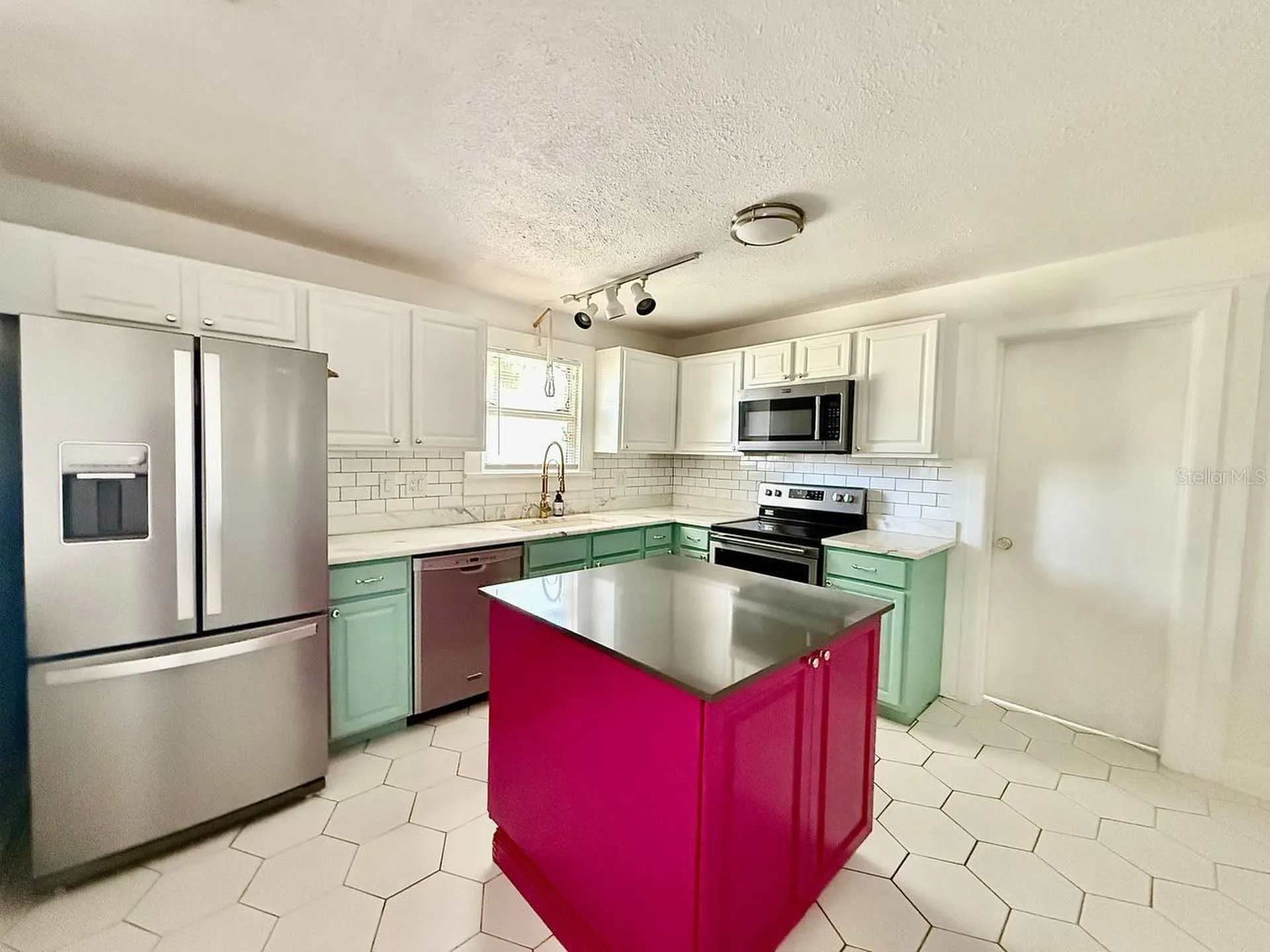 2120 46th Avenue N St Petersburg FL 33714