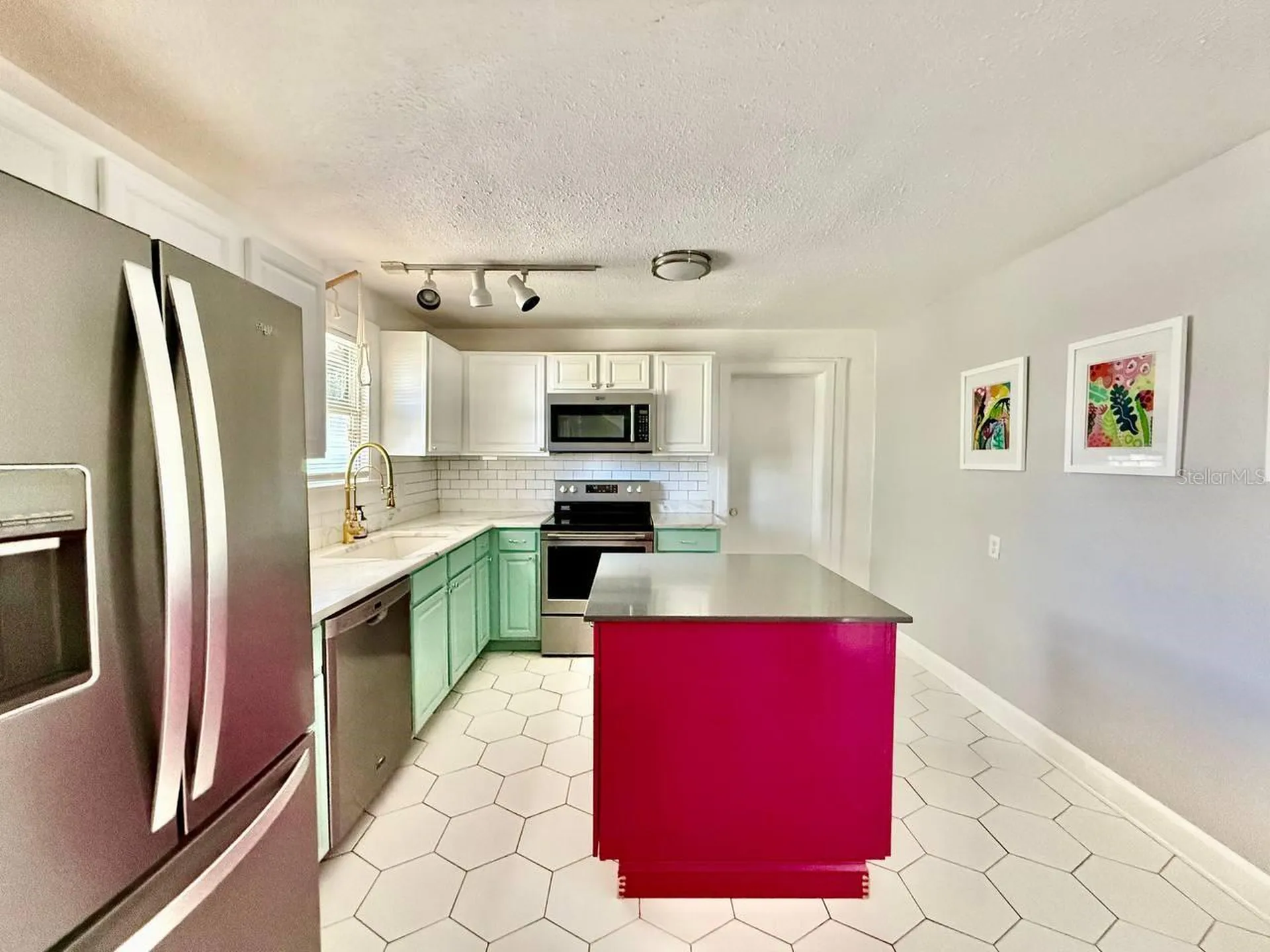 2120 46th Avenue N St Petersburg FL 33714