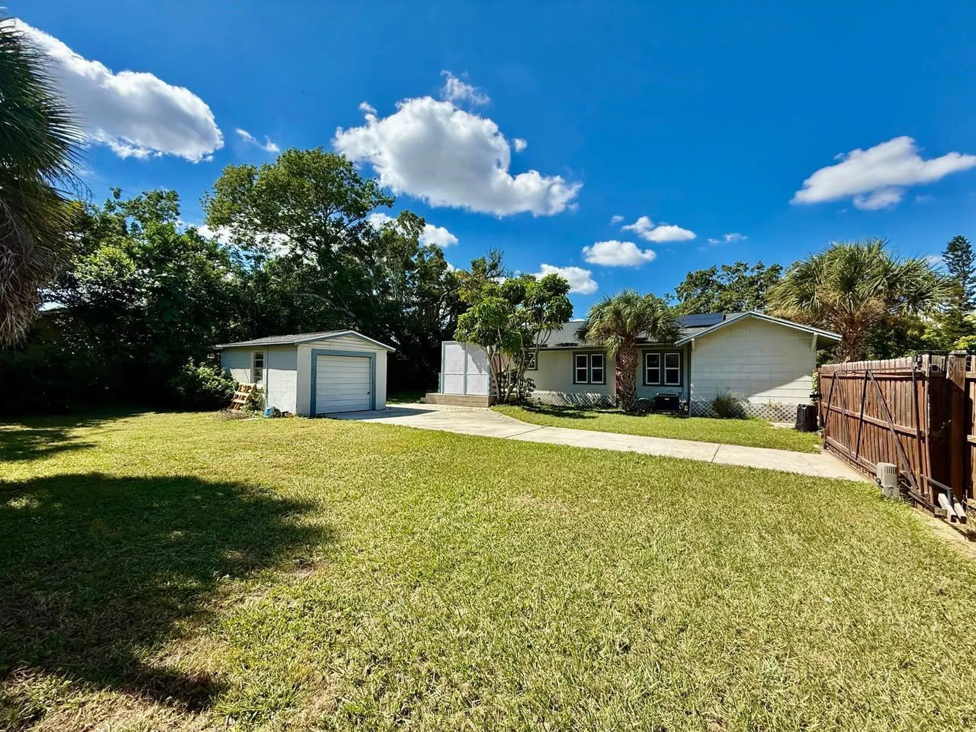 2120 46th Avenue N St Petersburg FL 33714