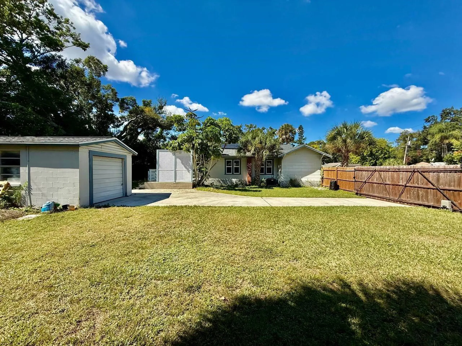 2120 46th Avenue N St Petersburg FL 33714