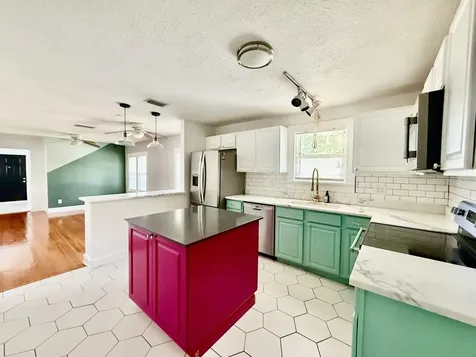 2120 46th Avenue N St Petersburg FL 33714